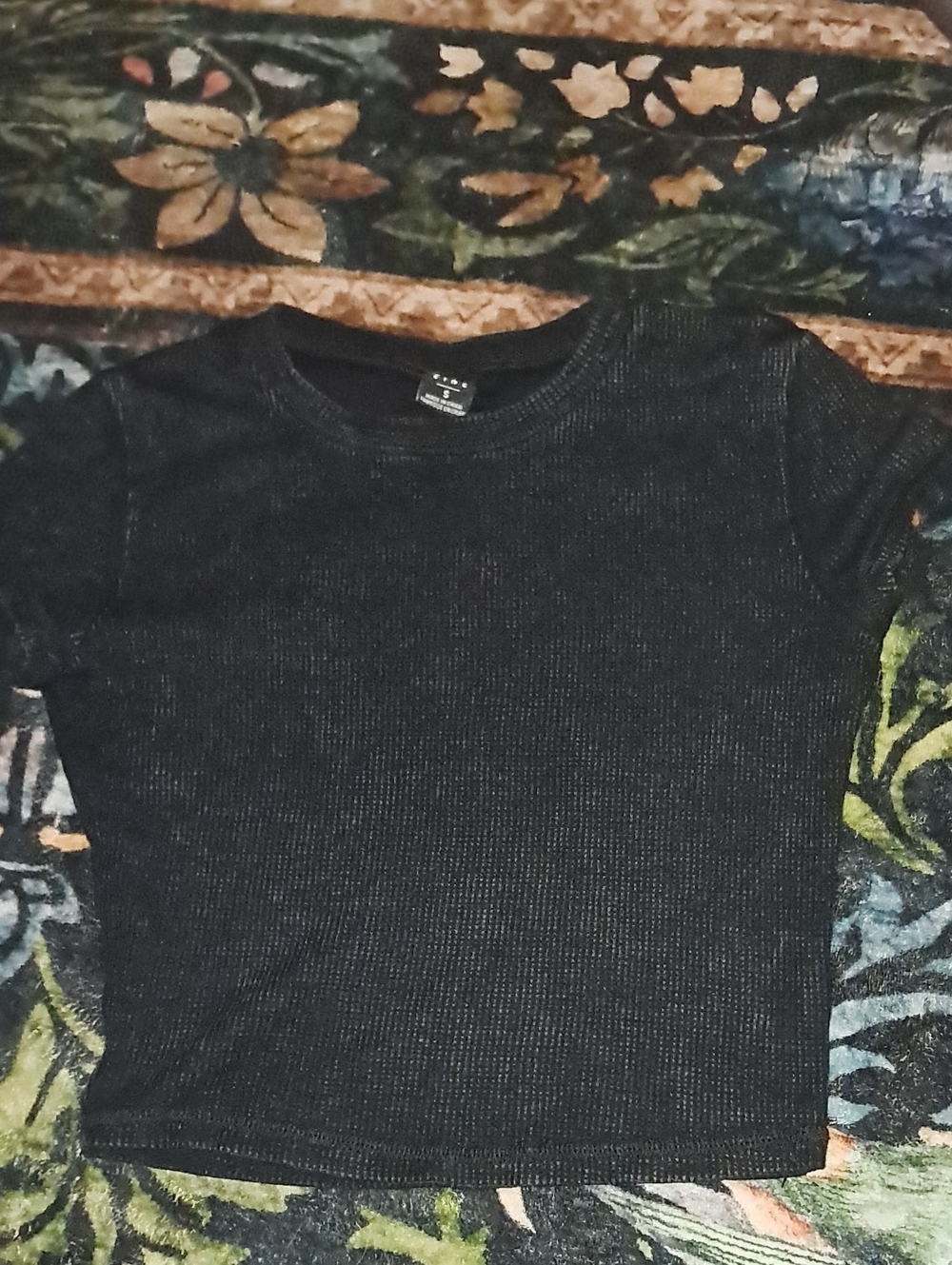 Zine Clothing Black Ribbed Crop Top